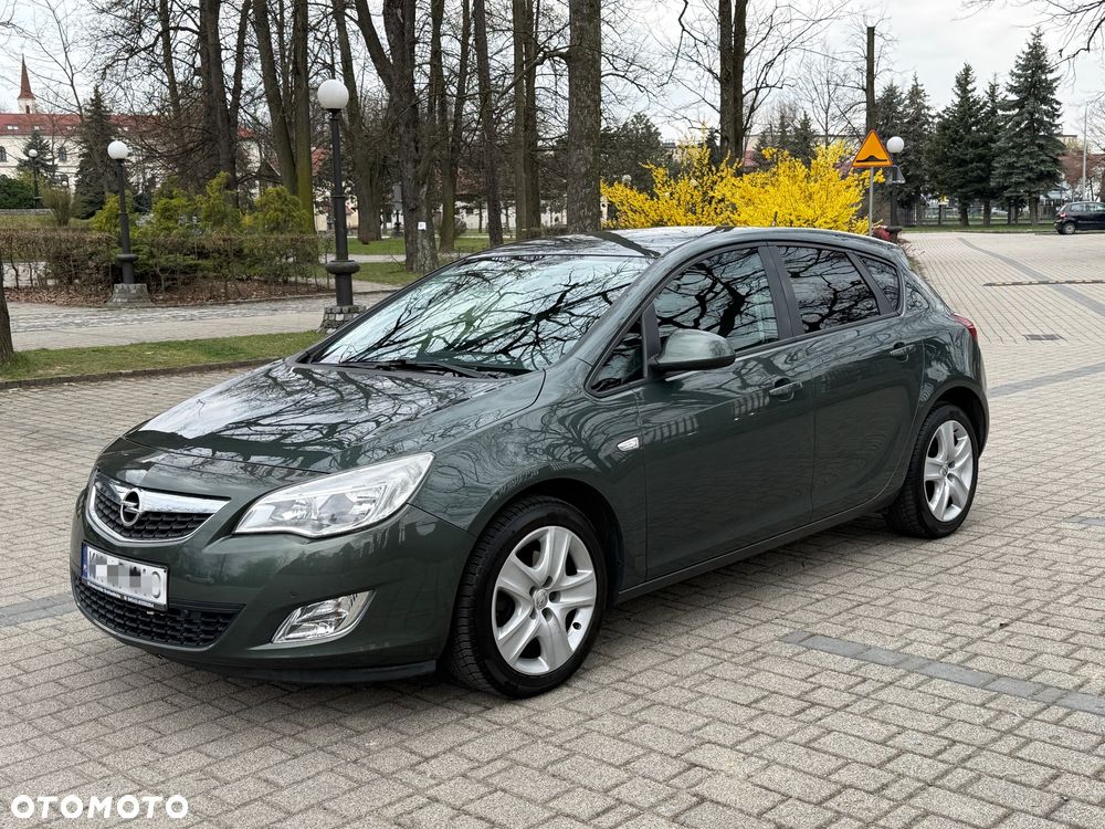 Opel Astra 1.6 Turbo Innovation - 4