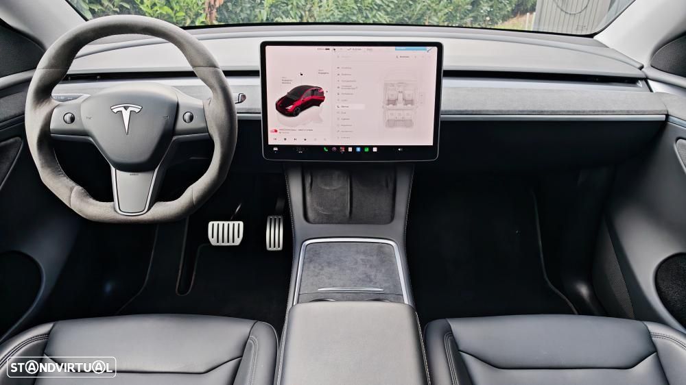 Tesla Model Y Performance Dual Motor AWD - 15