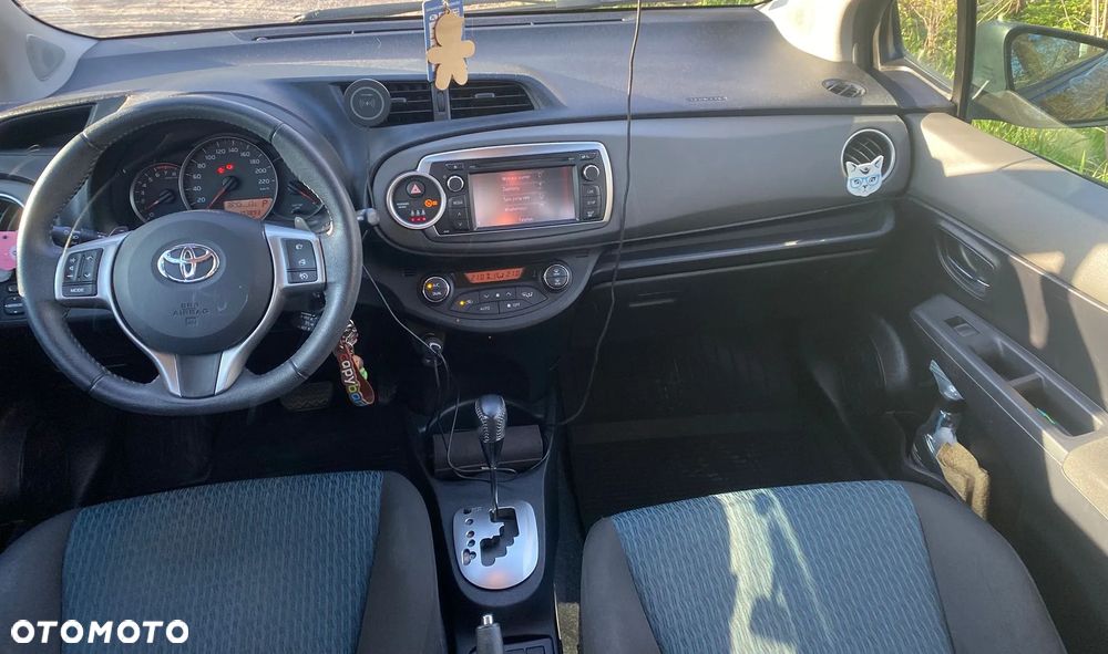 Toyota Yaris - 7