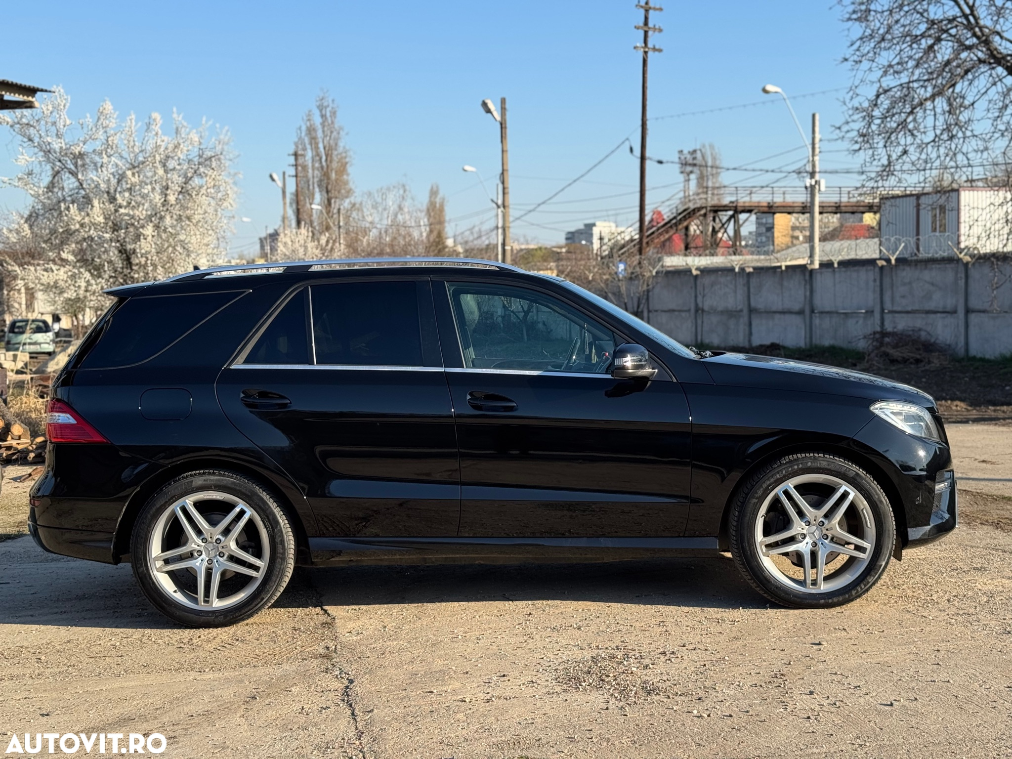 Mercedes-Benz ML 350 BlueTec 4MATIC Aut - 18