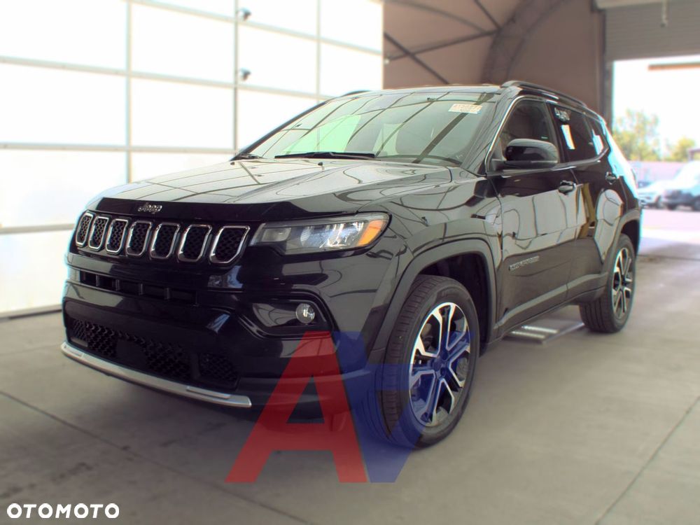 Jeep Compass - 4