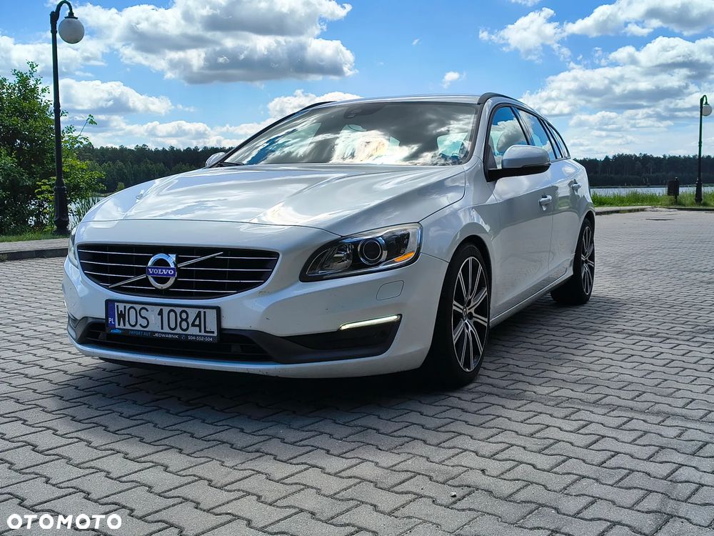Volvo V60 D4 Geartronic Momentum - 3