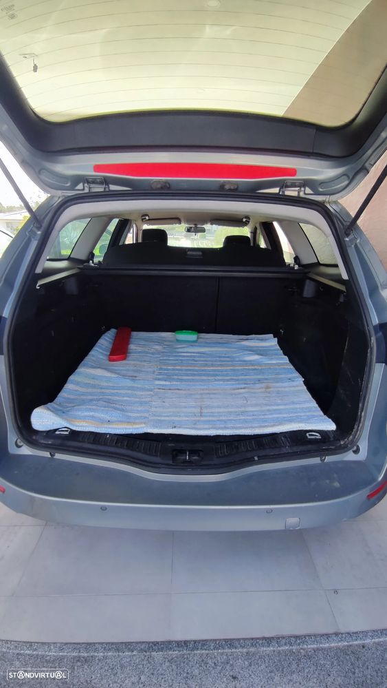 Ford Mondeo SW 1.8 TDCi Trend - 16
