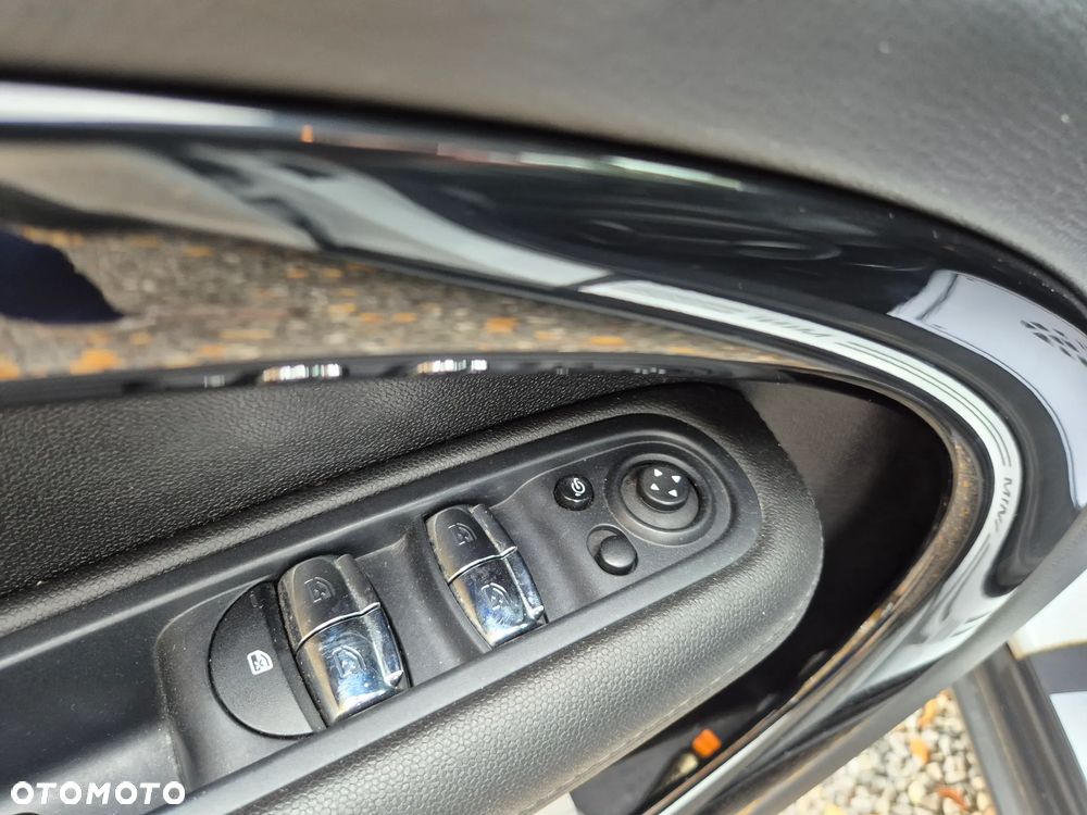 MINI Countryman Cooper D - 10