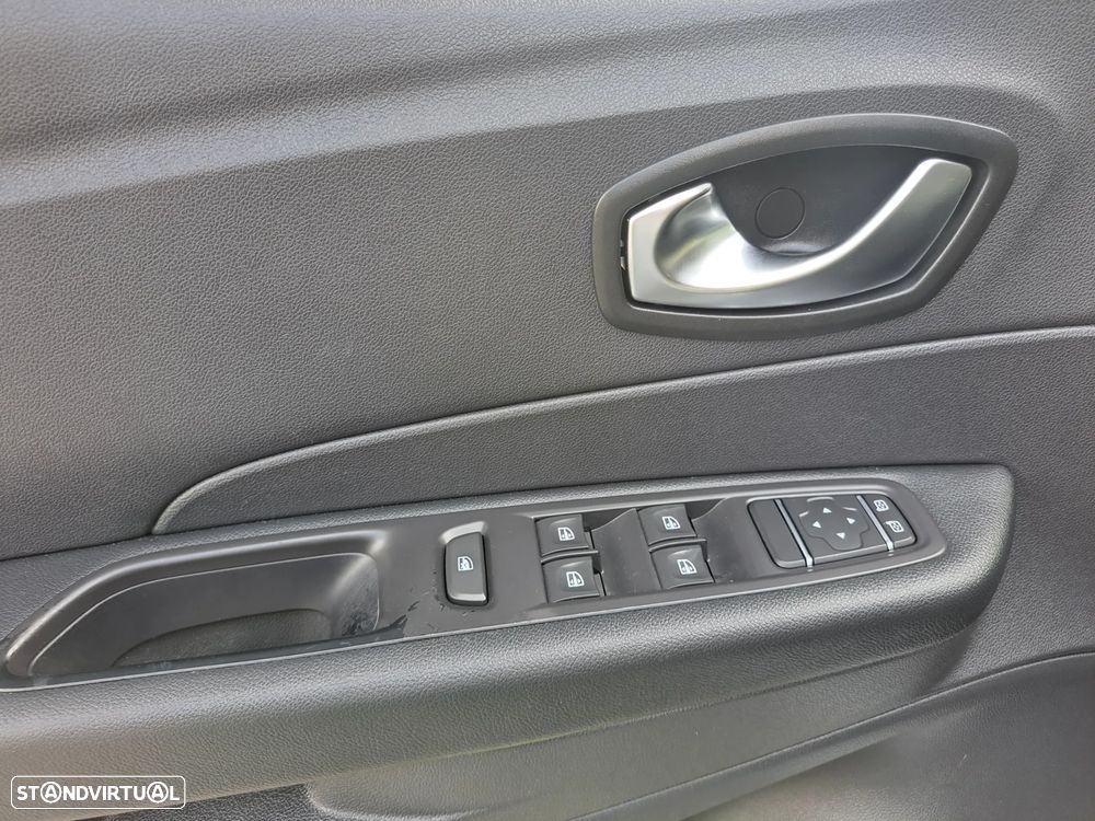 Renault Captur ENERGY dCi 110 S&S Experience - 14