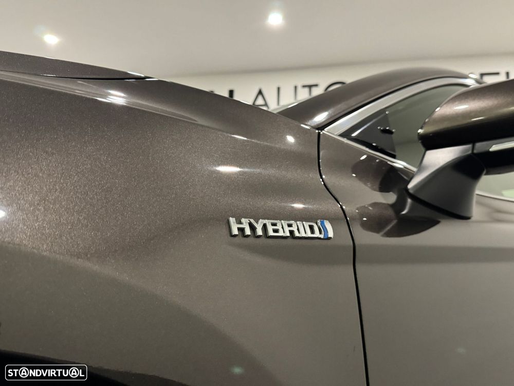 Toyota Camry 2.5 Hybrid Luxury - 20