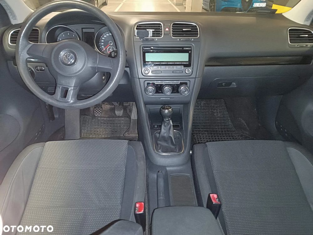 Volkswagen Golf - 9