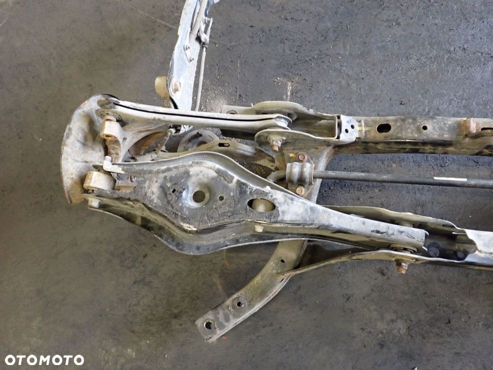 SANKI WÓZEK KOŁYSKA TYŁ HYUNDAI I30 III KOMBI - 13