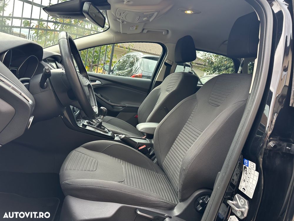 Ford Focus 1.5 TDCi DPF Start-Stopp-System Titanium - 12