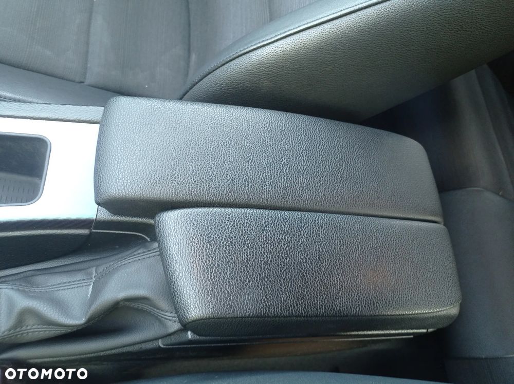 UWAGA ! AUTO W CAŁOŚCI 2008 BMW 3 E91 325i 218ps R6 AUTOMAT KLIMATRONIC XENON ALU MALE KM SERW SKÓRY I WLAS ZAREJ PL - 16