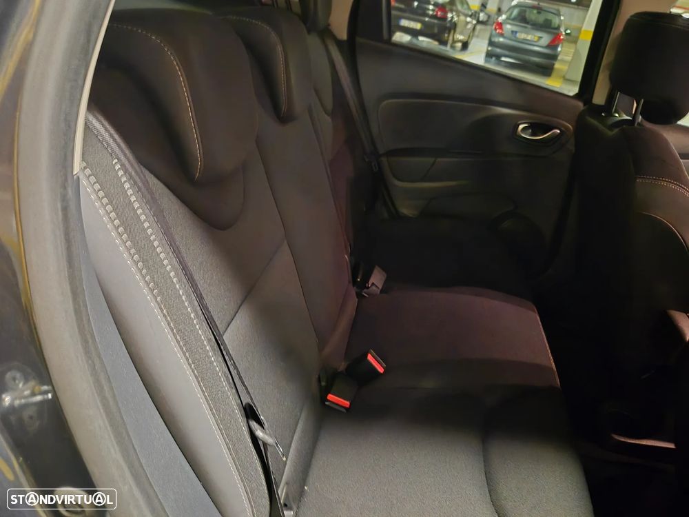 Renault Clio Sport Tourer dCi 90 Limited - 33