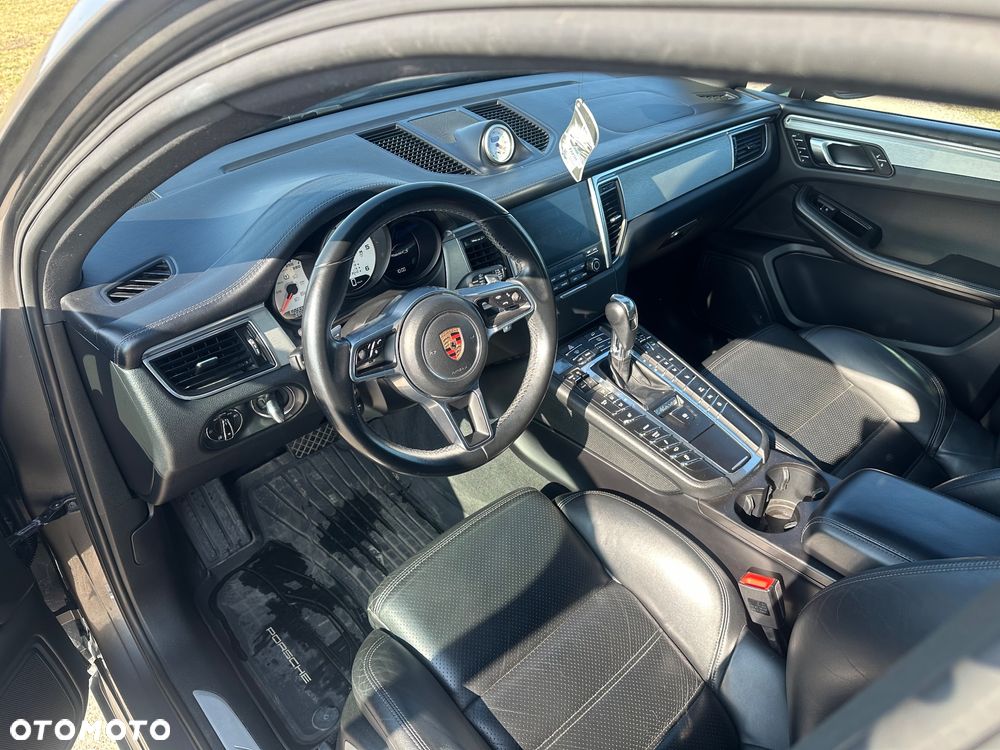 Porsche Macan - 10
