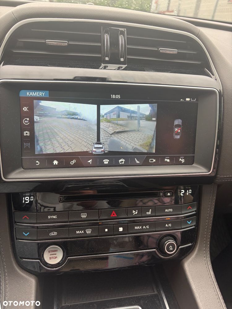 Jaguar F-Pace 2.0 i4P AWD Prestige - 13