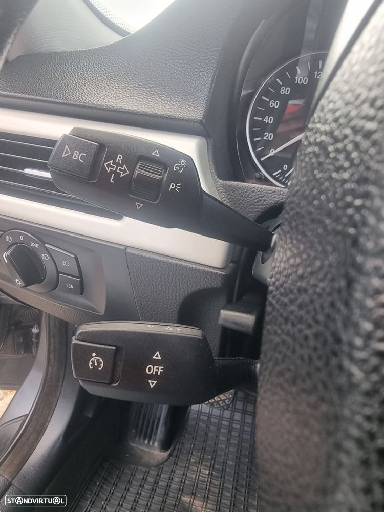 BMW 320 d Touring - 17