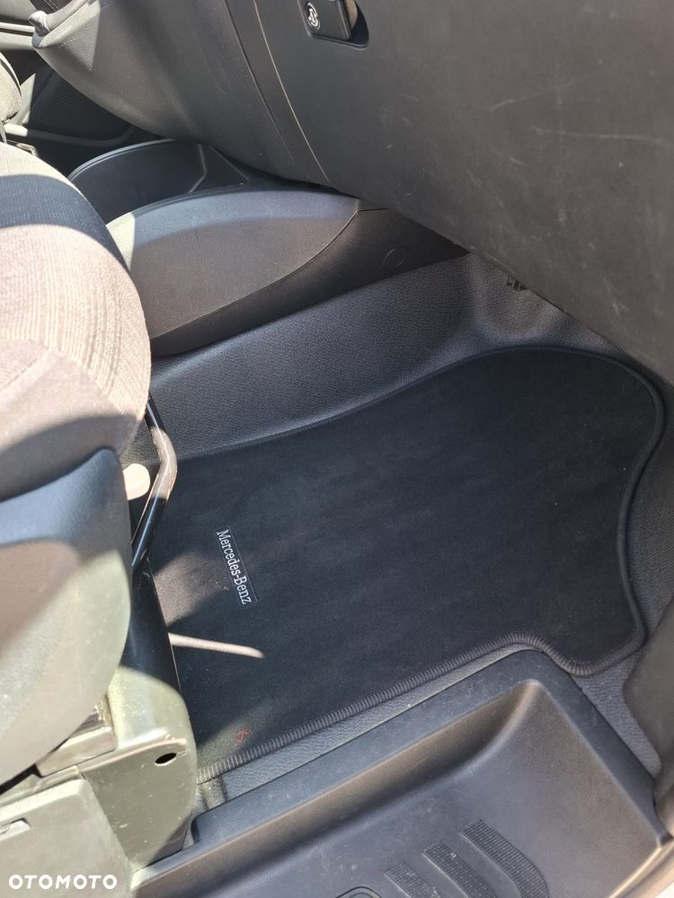 Mercedes-Benz VITO - 20