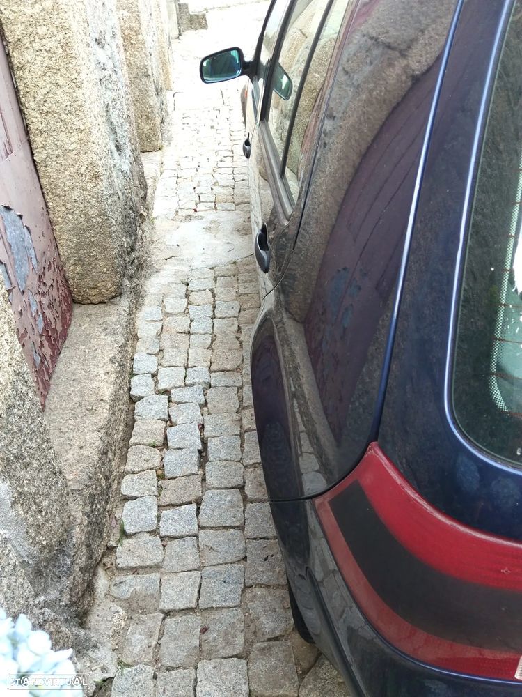 VW Golf 1.4i Confort - 2