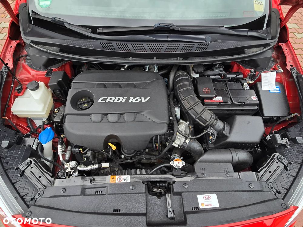 Kia Ceed 1.6 CRDi 128 Dream Team Edition - 32