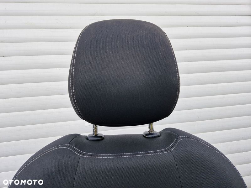 toyota avensis t27 lift t29 fotel kierowcy lewy przód przedni uk - 4