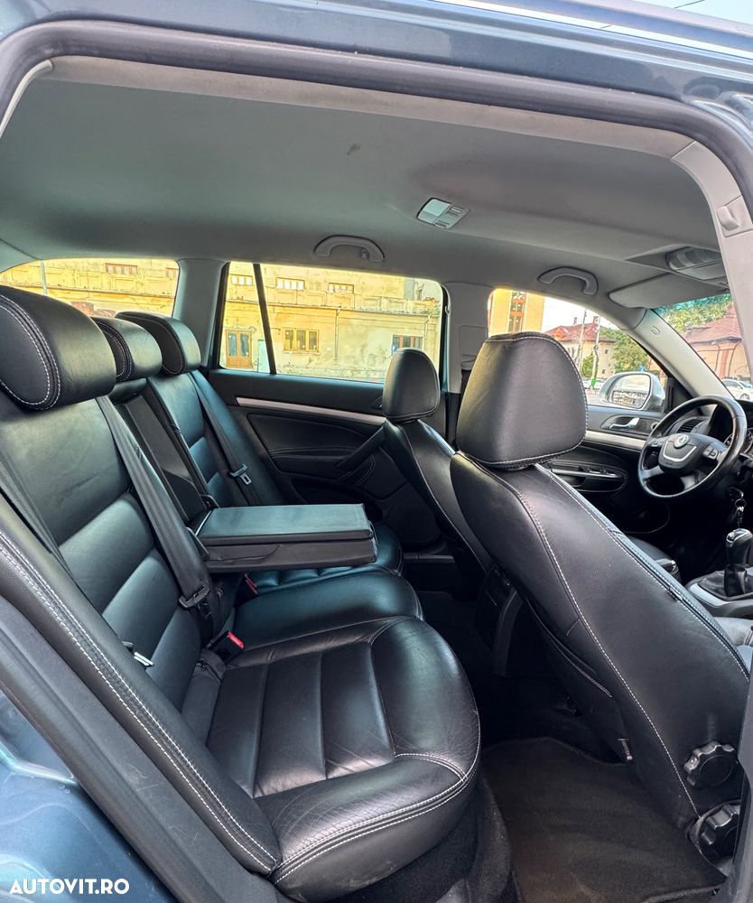 Skoda Octavia 1.6 TDI DPF Sport Edition - 7