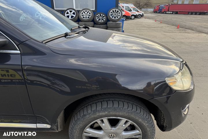 Aripa fata dreapta culoare LR7M Volkswagen VW Touareg generatia 1 7L - 1