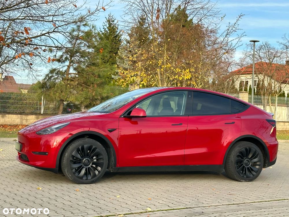 Tesla Y Long Range AWD - 2
