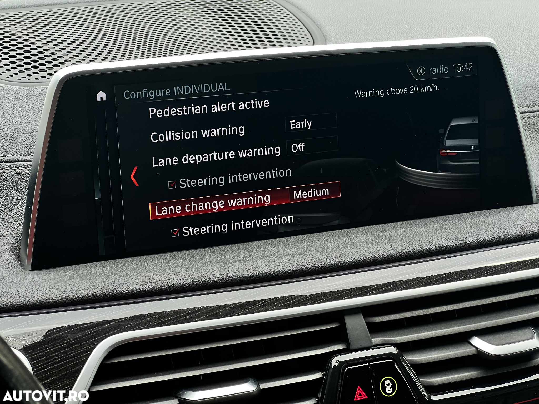 BMW Seria 7 730Ld xDrive - 34