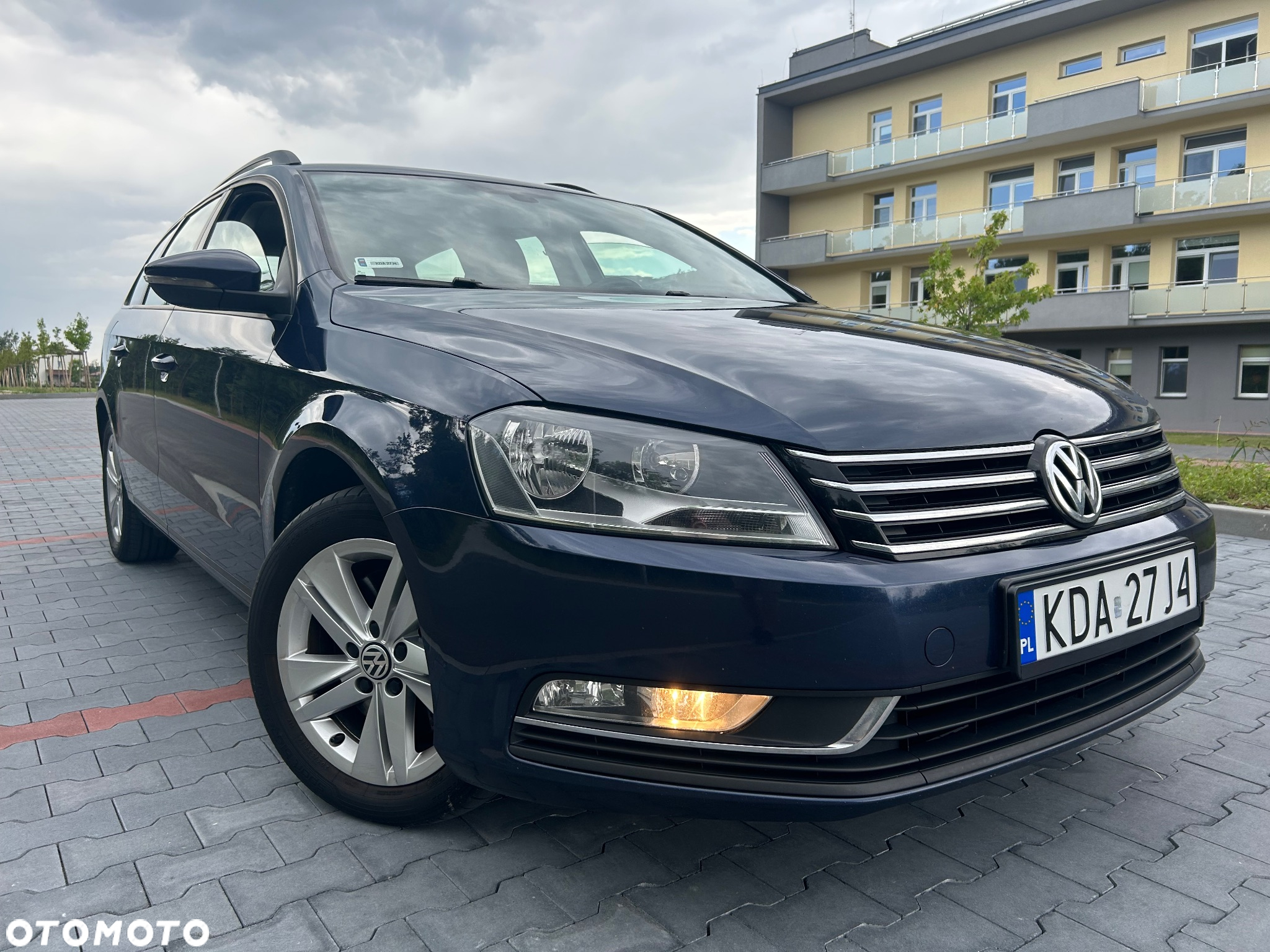 Volkswagen Passat - 2