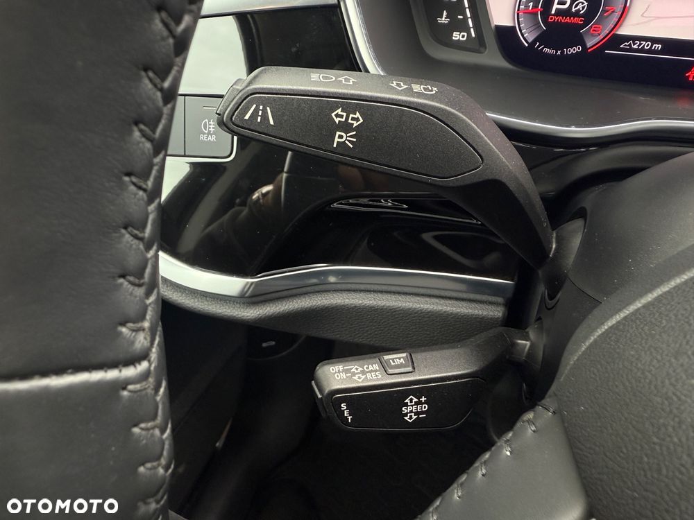 Audi Q3 40 TFSI Quattro S-Line S tronic - 37
