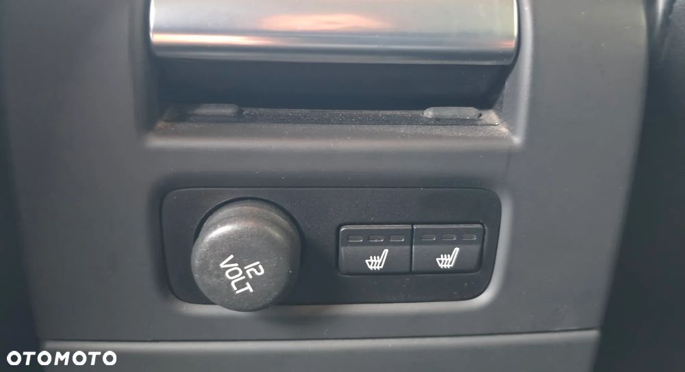 Volvo V70 D4 Geartronic Summum - 30