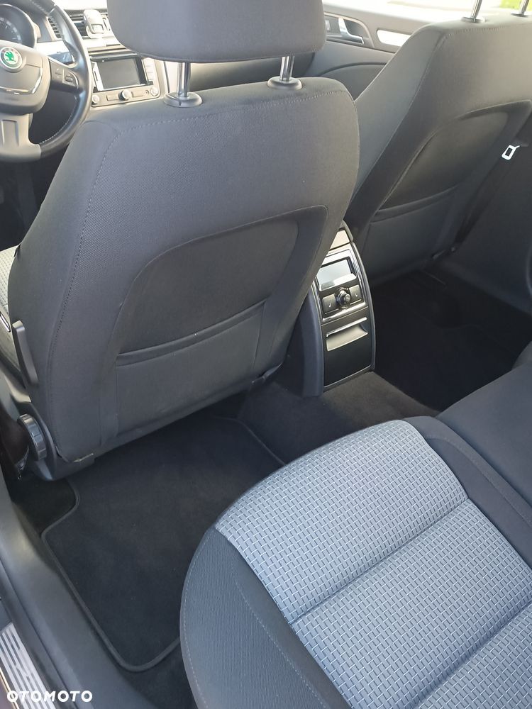 Skoda Superb 2.0 TDI 4x4 Ambition DSG - 9
