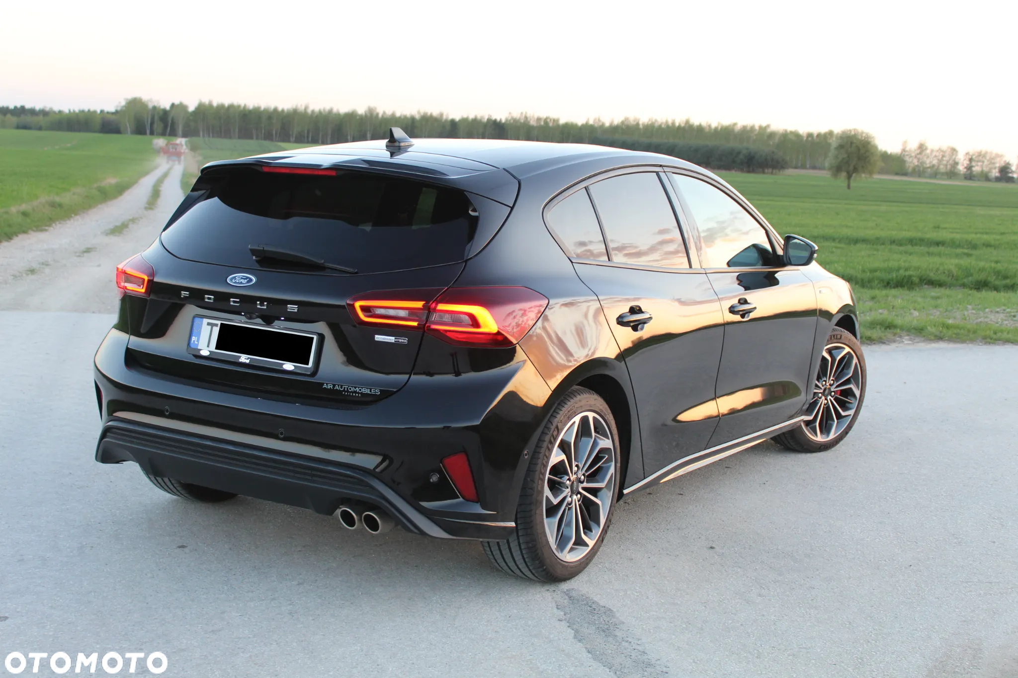 Ford Focus 1.0 EcoBoost Hybrid ST-LINE X - 13