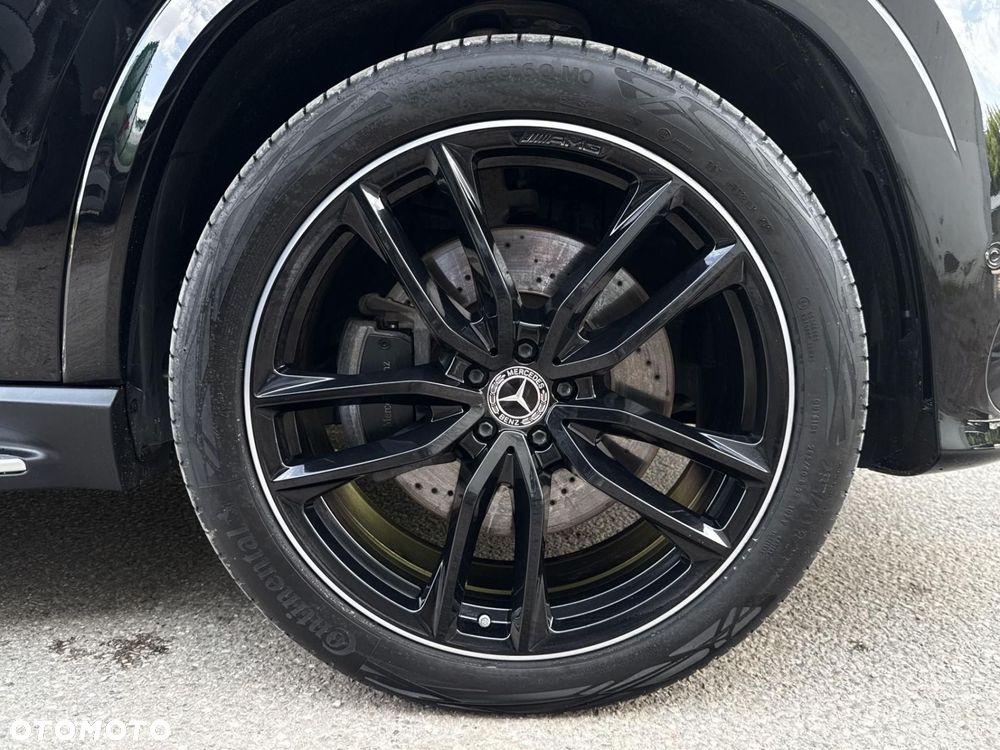 Mercedes-Benz GLS - 22