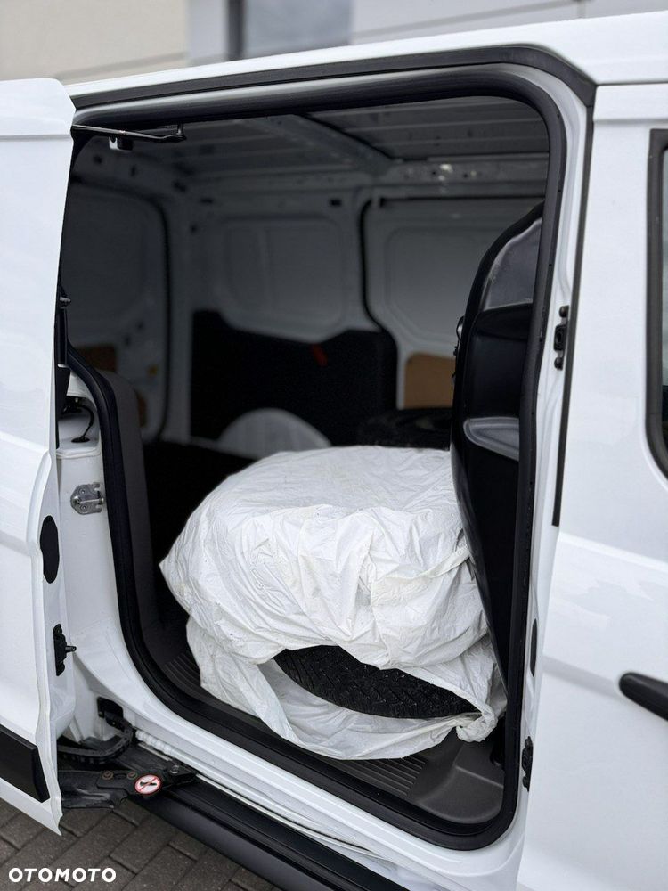 Ford Transit Connect - 21