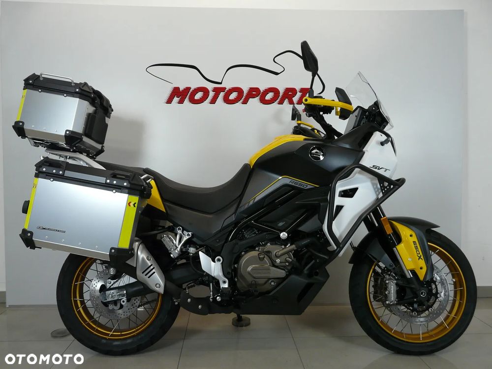 QJMOTOR SVT 650X - 1