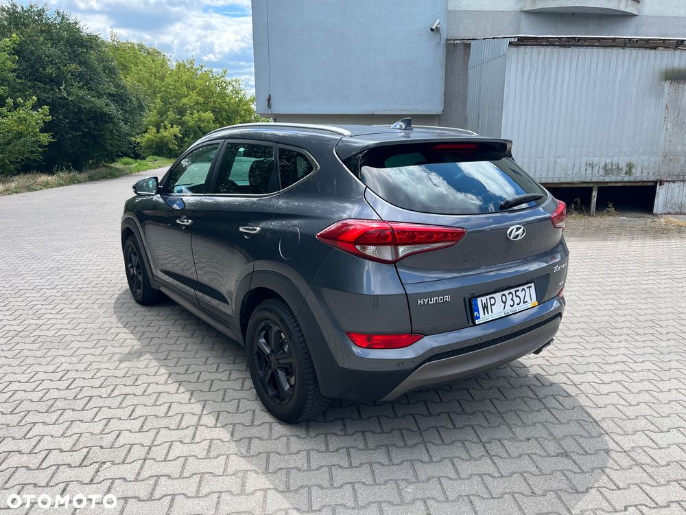Hyundai Tucson 2.0 CRDI Comfort 4WD - 4
