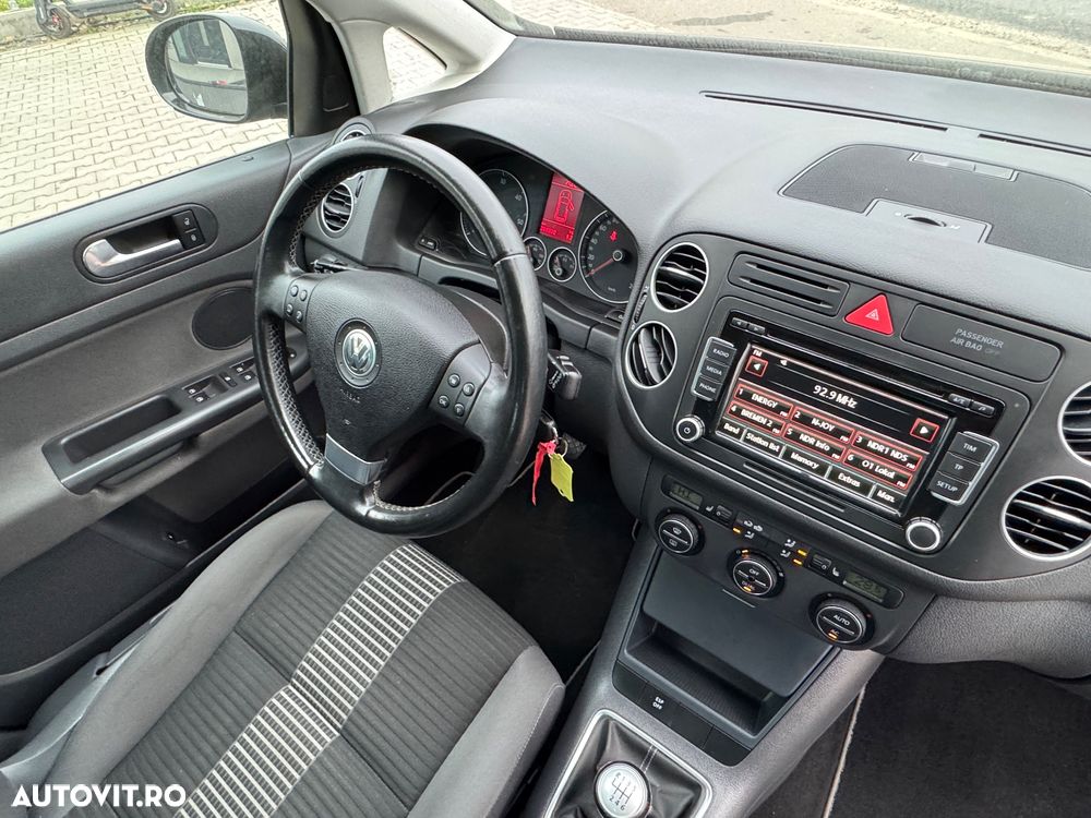 Volkswagen Golf Plus 2.0 TDI DPF United - 16