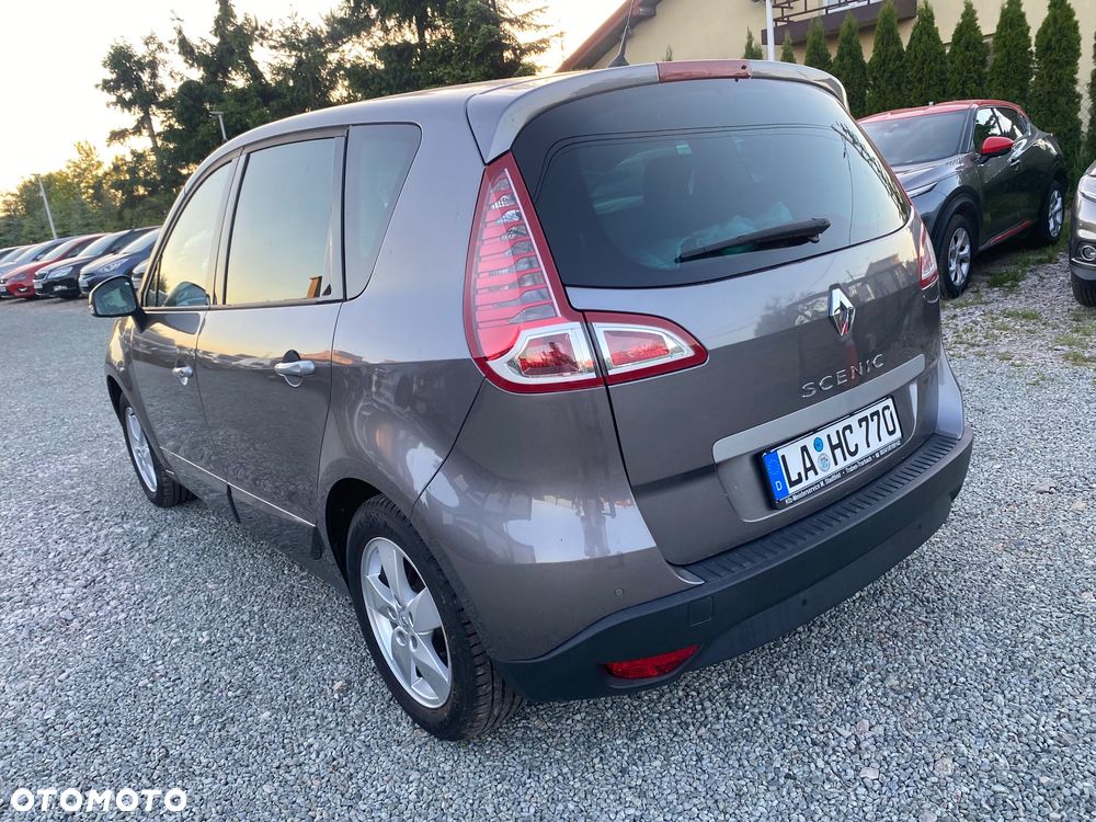 Renault Scenic 1.6 16V 110 Dynamique - 4