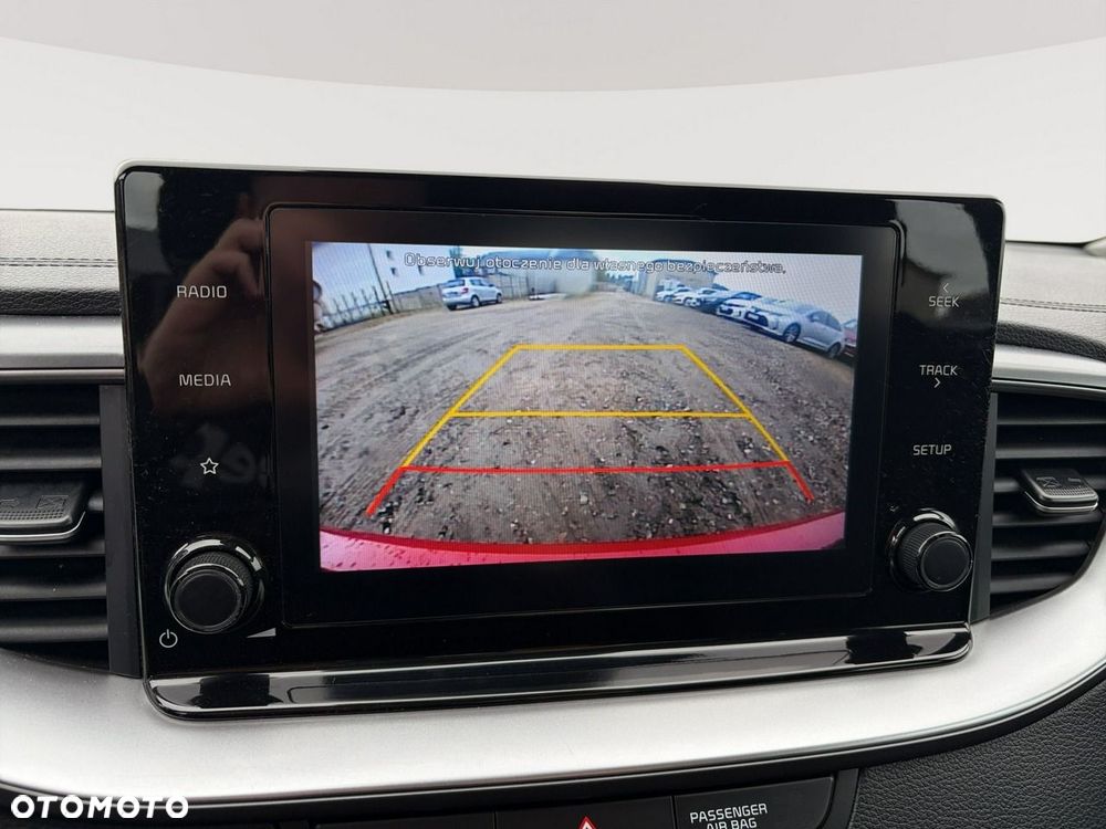 Kia Ceed 1.6 CRDi SCR M - 19