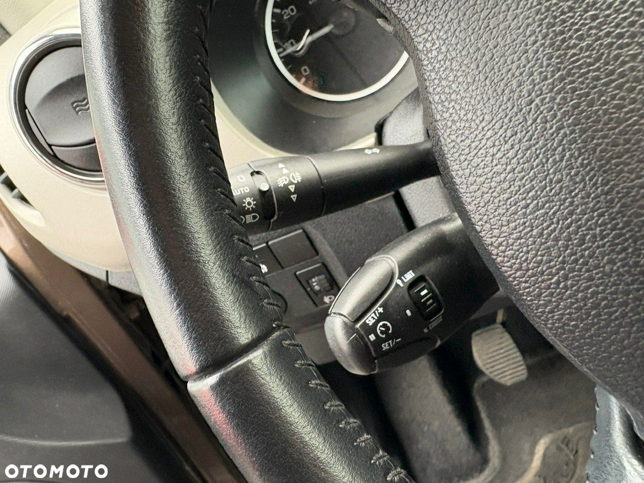 Peugeot Partner Tepee 120 VTi Active - 17