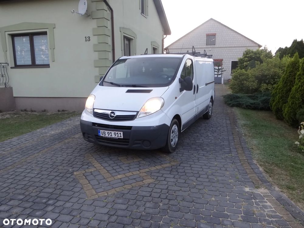 Opel Vivaro - 1