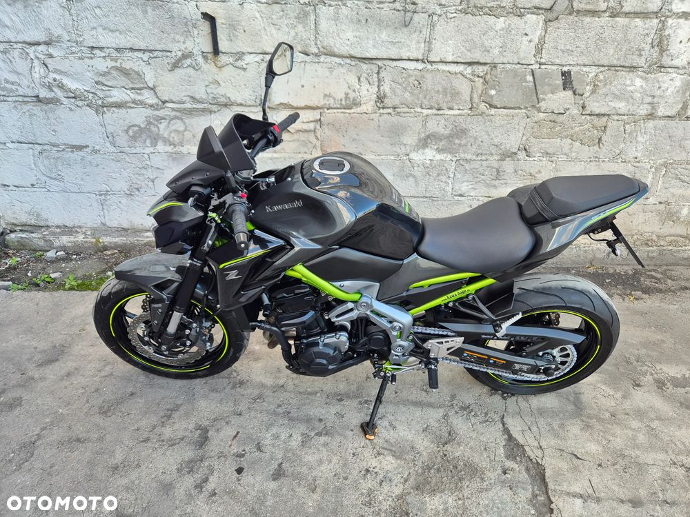 Kawasaki Z 900 - 19