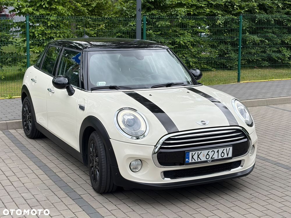 MINI Cooper Standard - 12