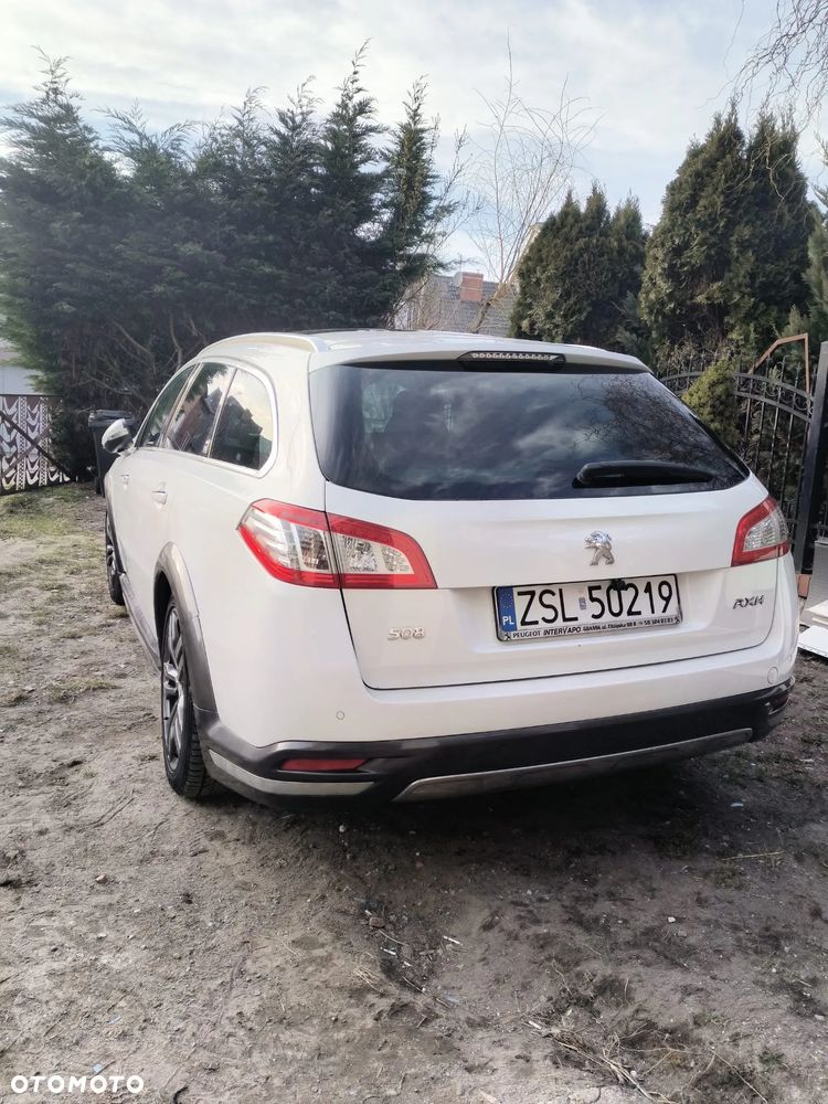 Peugeot 508 RXH 2.0 HDi HYbrid4 - 5