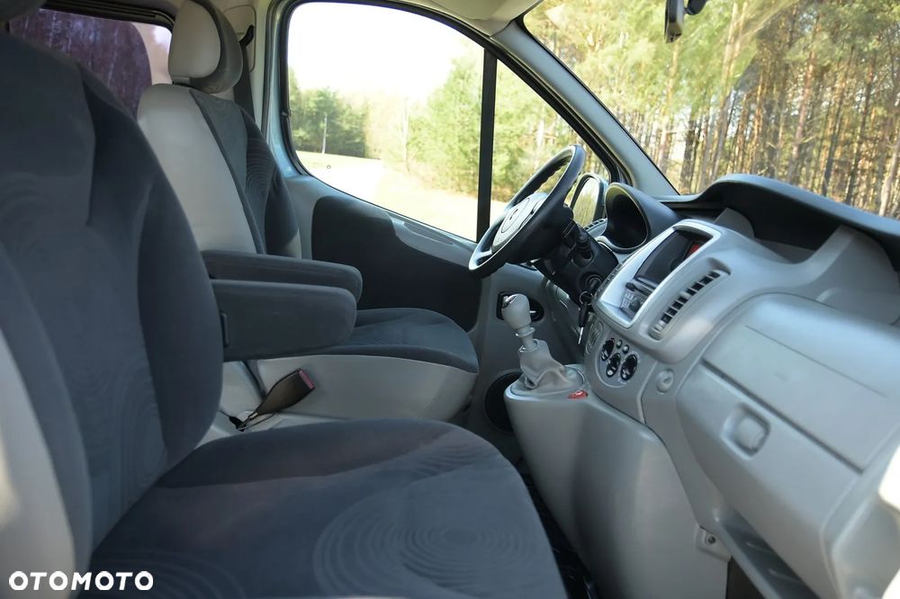 Renault Trafic Grand Passenger Pack Clim - 22