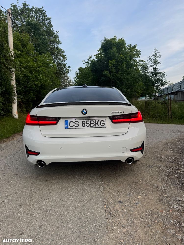 BMW Seria 3 320d Aut. Edition Luxury Line Purity - 2