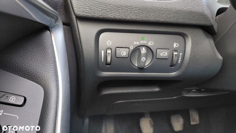 Volvo V40 D2 Momentum - 17