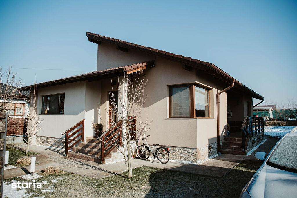Casa noua single, 9 arii teren,  4 camere, gard, pivnita  Livezeni - Imagine principală: 2/14