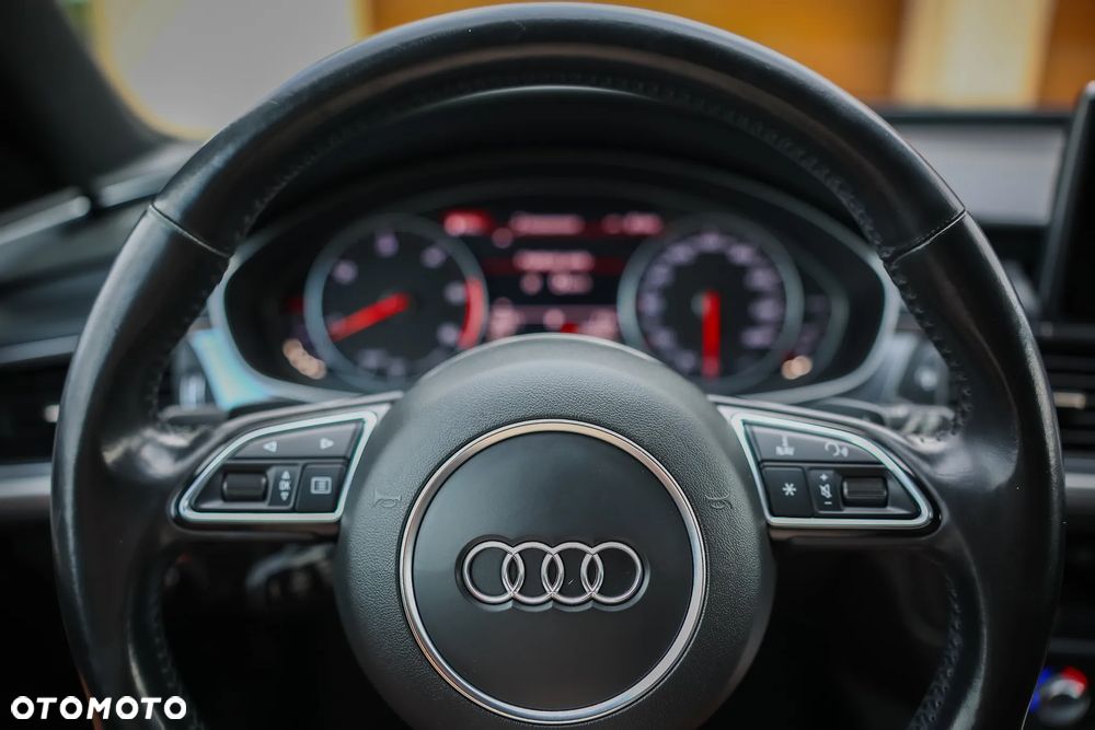Audi A6 Avant 2.0 TDI Ultra S tronic - 39
