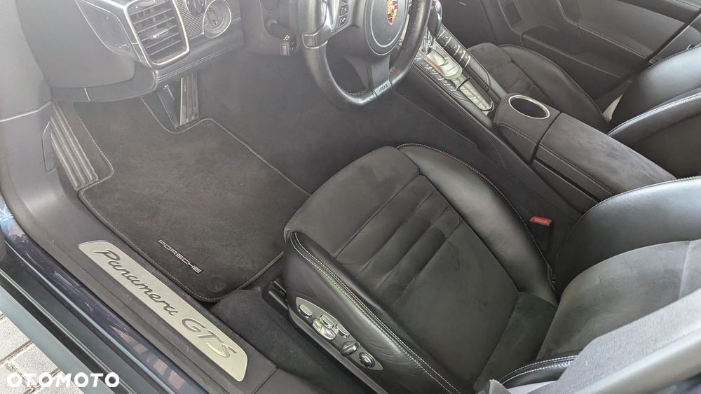 Porsche Panamera GTS - 13