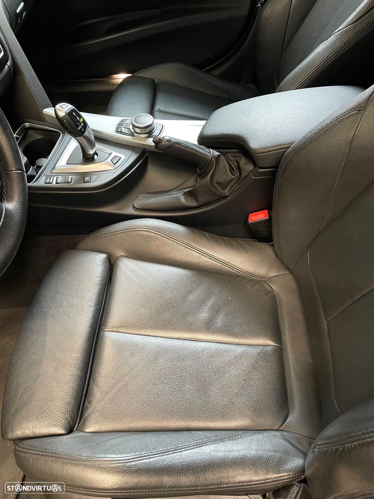 BMW 330 e iPerformance - 10